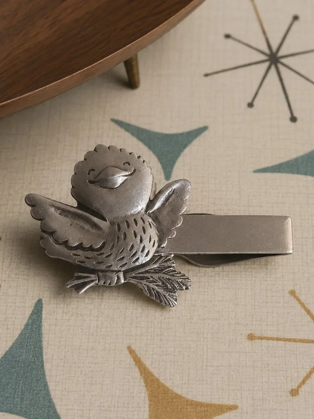 Sparrow Songbird Vintage Mid Century Modern Silver Tie Clip - Happy Smile Bird
